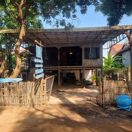 Discover Kratie Homesetay Exterior foto