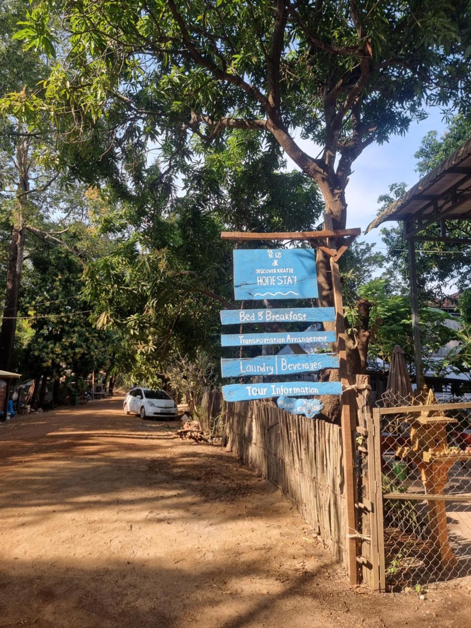 Discover Kratie Homesetay Exterior foto